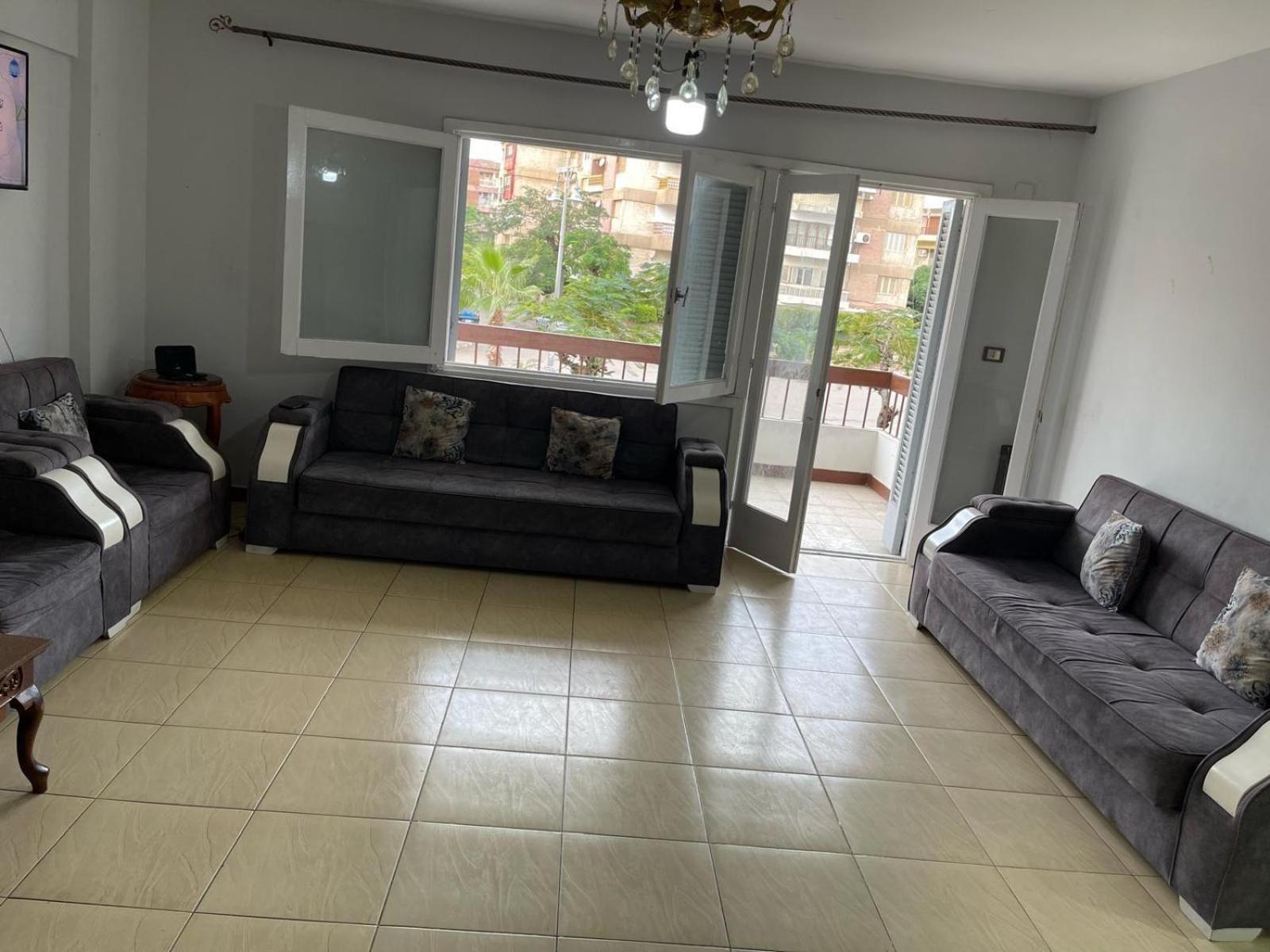 Apartment Maamoura 1 *