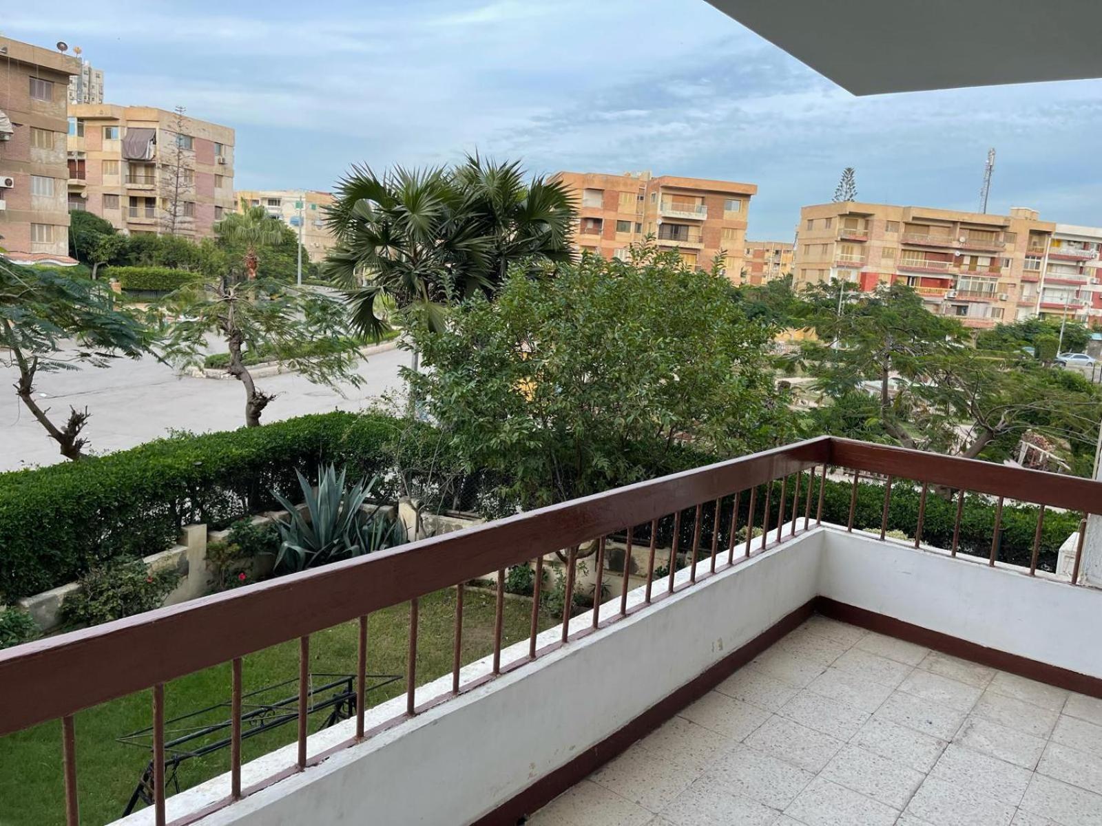Apartment Maamoura 1 *